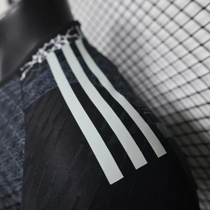 Real Madrid "Mosaic Heritage" Black Edition Edizione Speciale