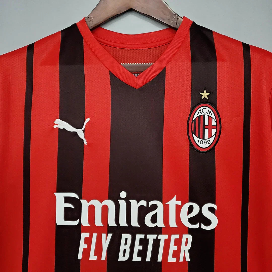 AC Milan 2021/2022 Local