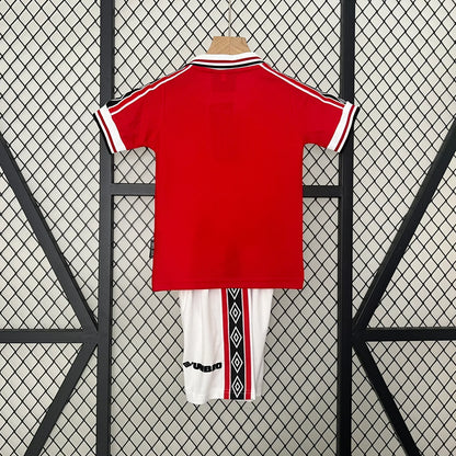 Manchester United 1998/1999 Home Kids Size