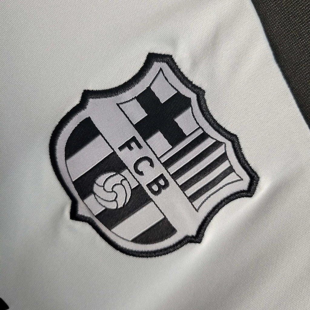 Kit da allenamento nero-grigio del Barcellona 2023/2024