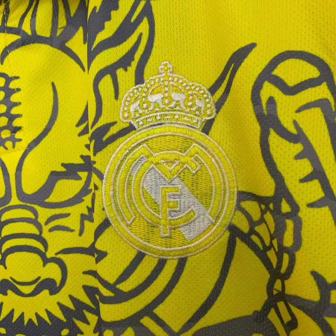 Real Madrid "Dragón Amarillo" Edición Especial
