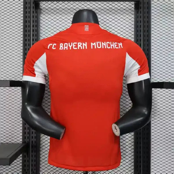 Divisa locale Bayern Monaco 2025/2026