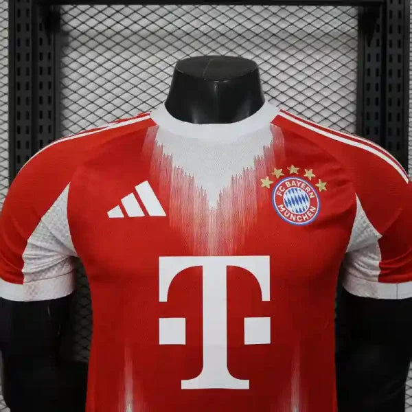 Divisa locale Bayern Monaco 2025/2026