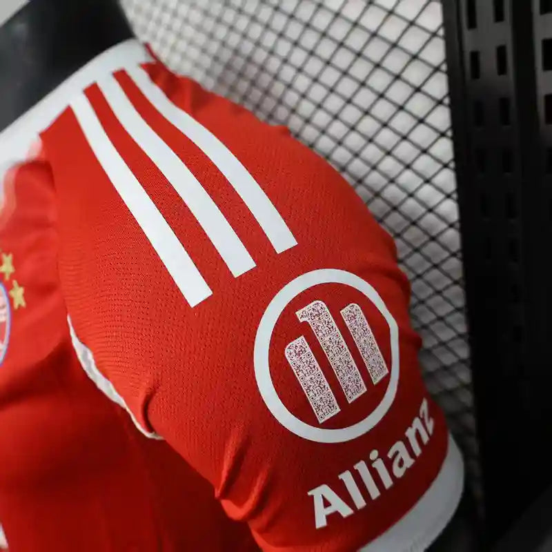 Divisa locale Bayern Monaco 2025/2026