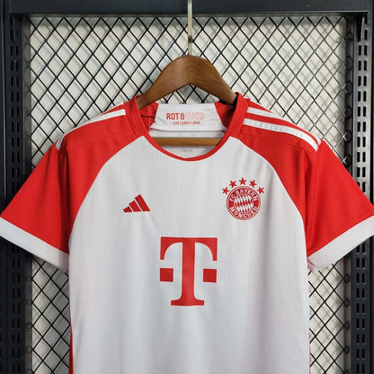 2023/2024 Bayern Monaco Maglia Casa Taglia Bambino