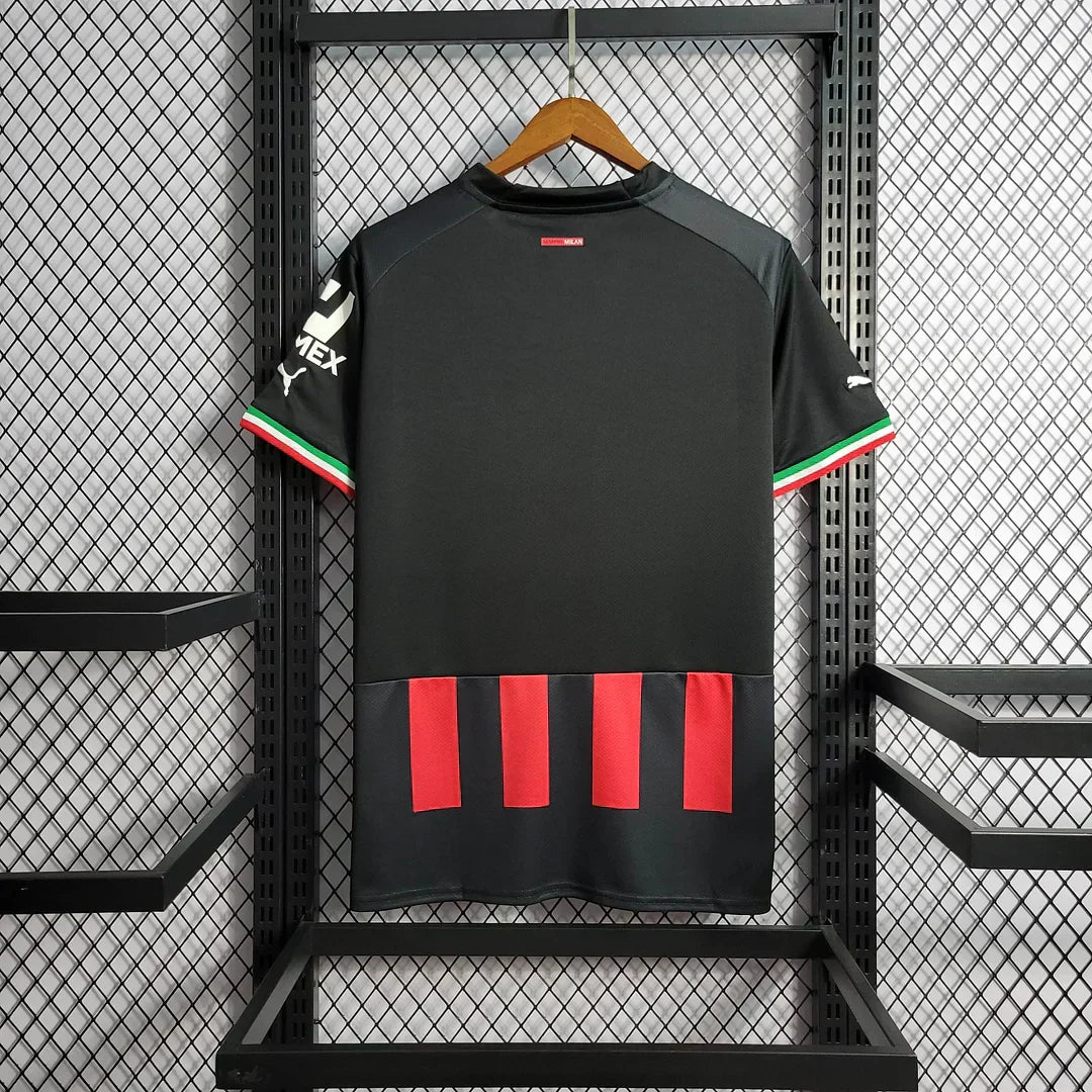 2022/2023 AC Milan Locale