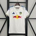 Kit locale Leeds United 2025/2026