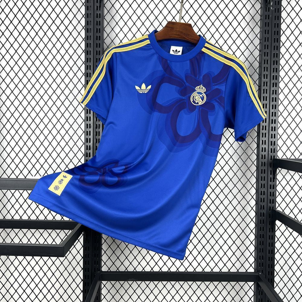 Real Madrid “Flor de Oro" Edición Especial