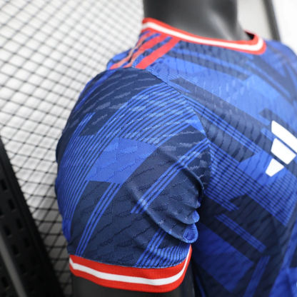 Manchester United "Electric Royal" Special Edition