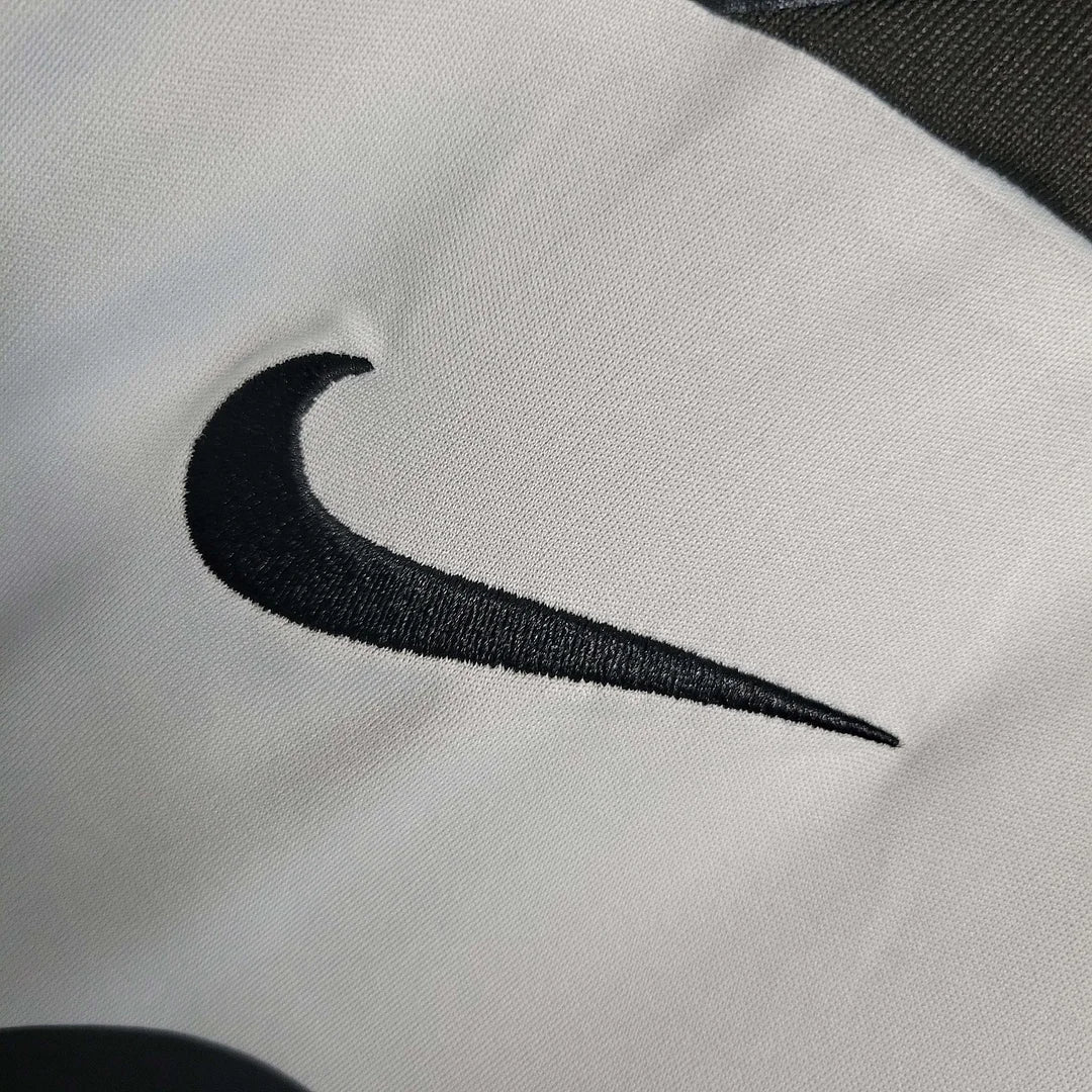Kit da allenamento nero-grigio del Barcellona 2023/2024