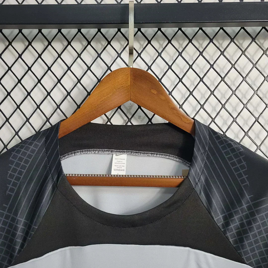 Kit da allenamento nero-grigio del Barcellona 2023/2024