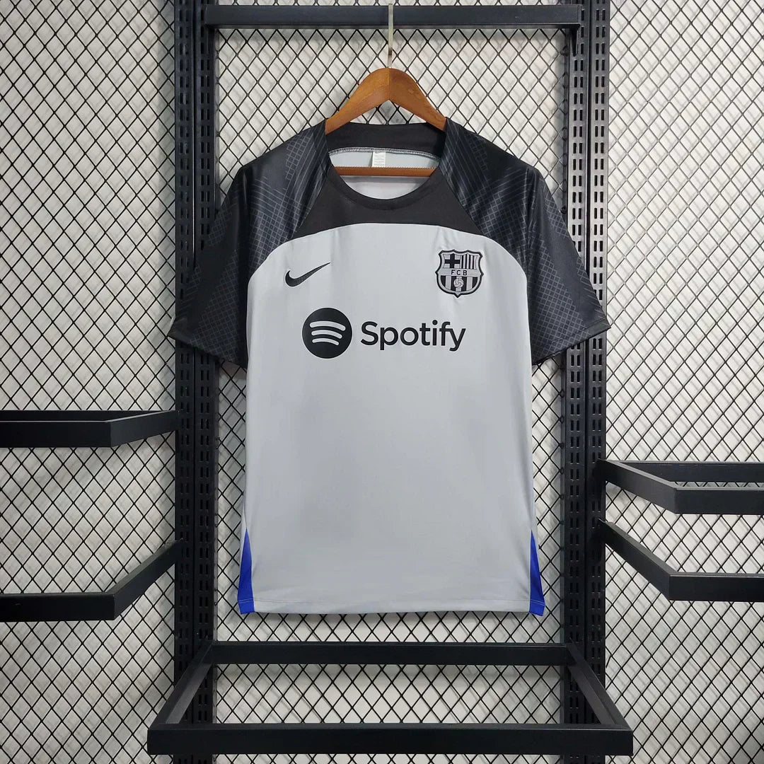 Kit da allenamento nero-grigio del Barcellona 2023/2024