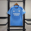 Divisa da portiere del Real Madrid 2025/2026