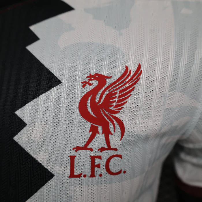 Liverpool "Tri-Color Blitz" Edizione Speciale