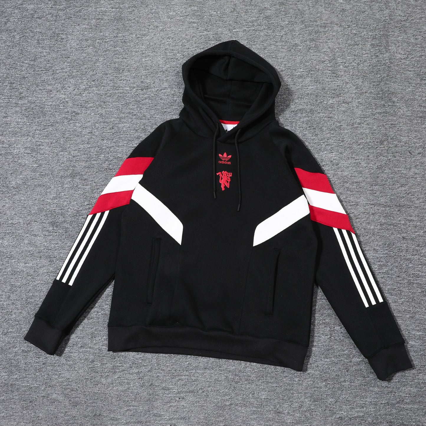 Manchester United Black and Red Chándal