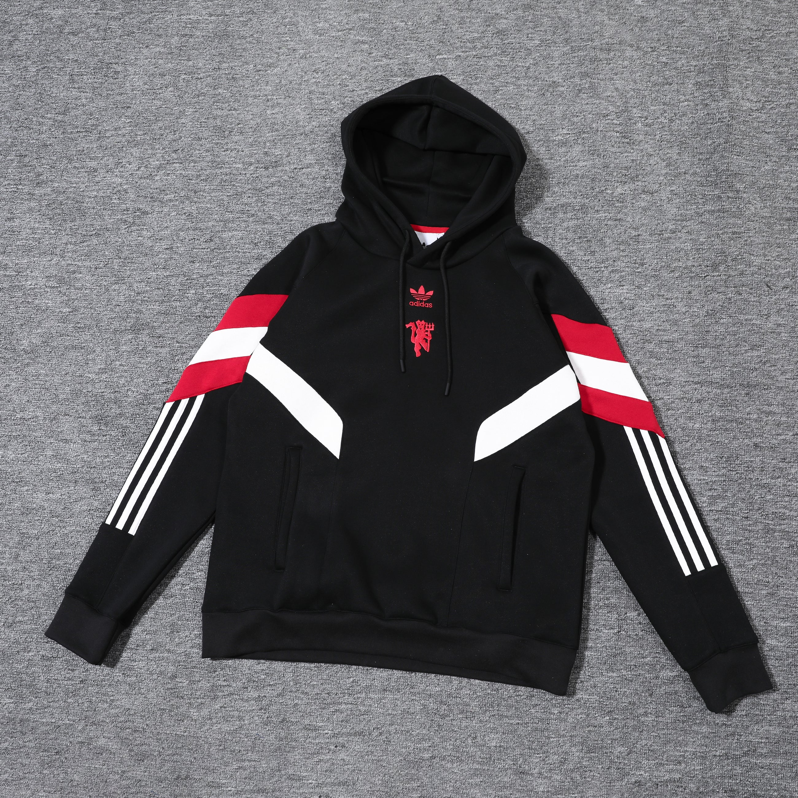 Manchester United Black and Red Chándal