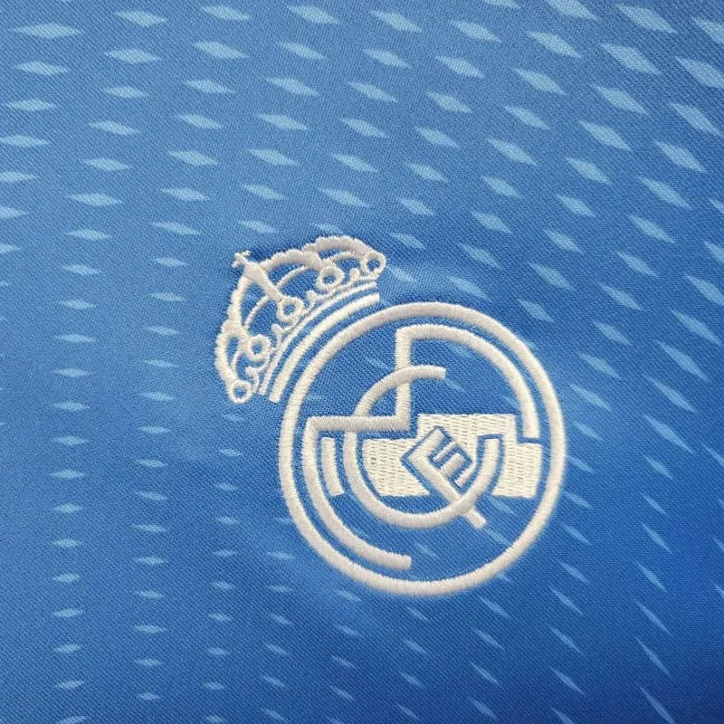 Divisa da portiere del Real Madrid 2025/2026