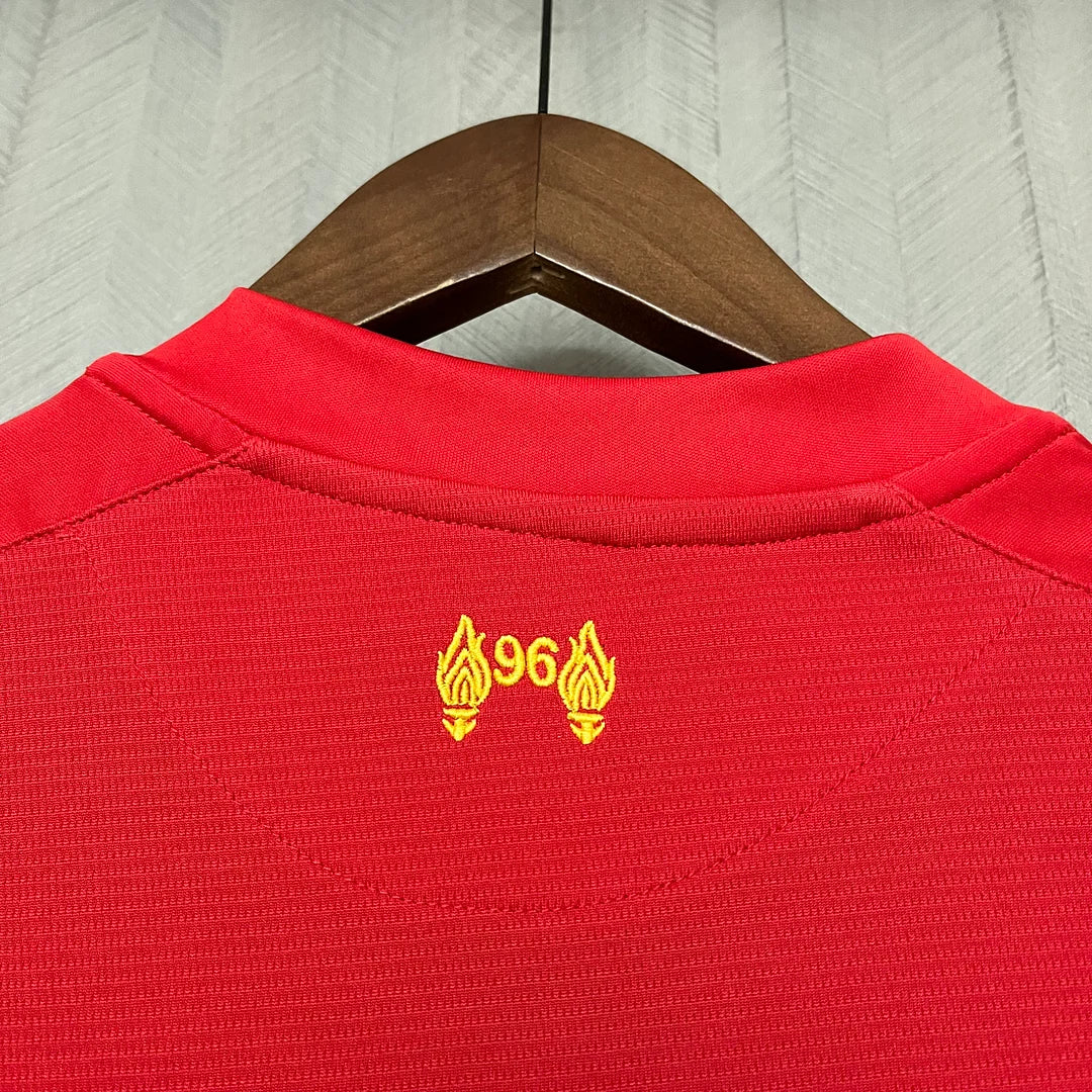 2013-2014 Retro Liverpool locale