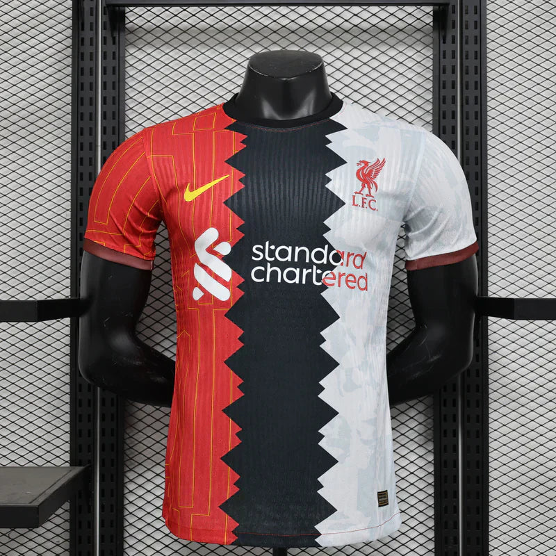 Liverpool "Tri-Color Blitz" Edizione Speciale
