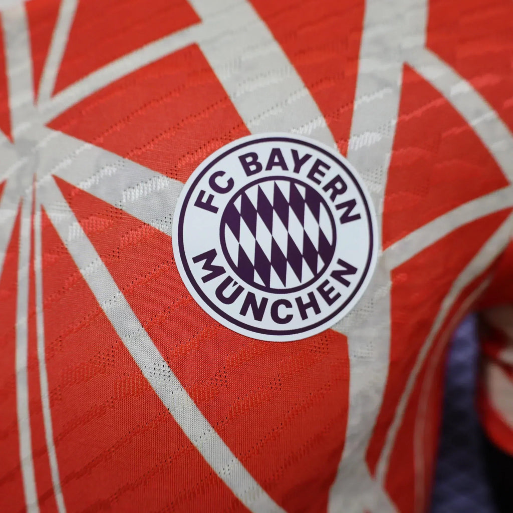 Bayern Monaco "Crimson Glory" Edizione Speciale