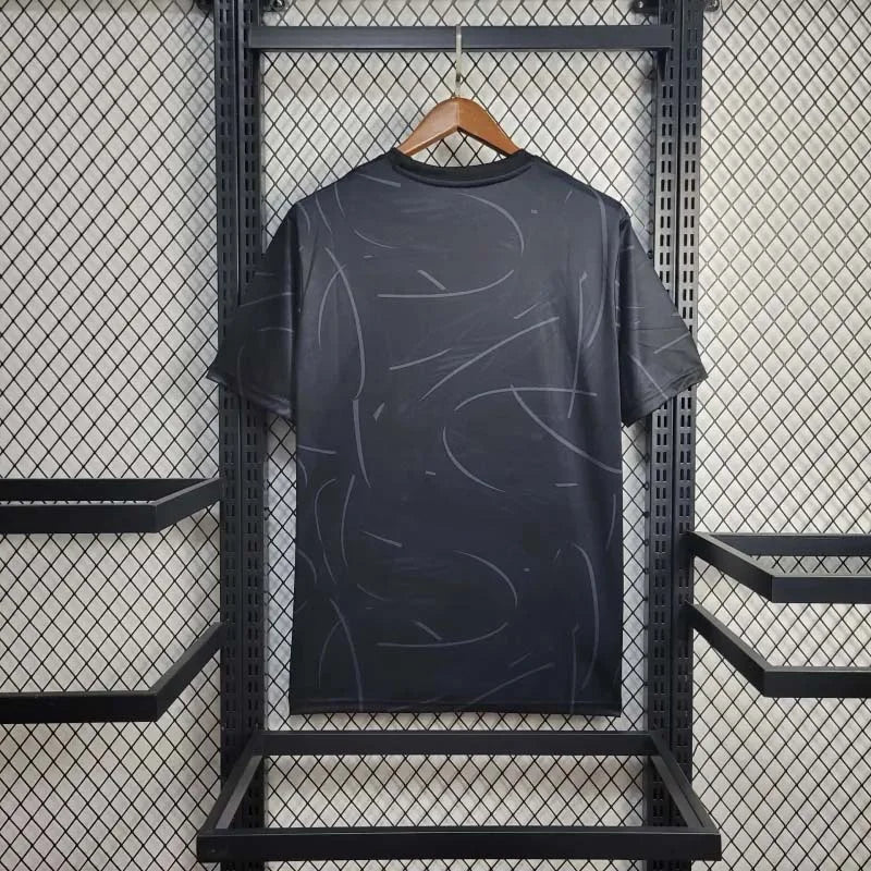 Abbigliamento da allenamento pre-partita del Newcastle United 2024-2025