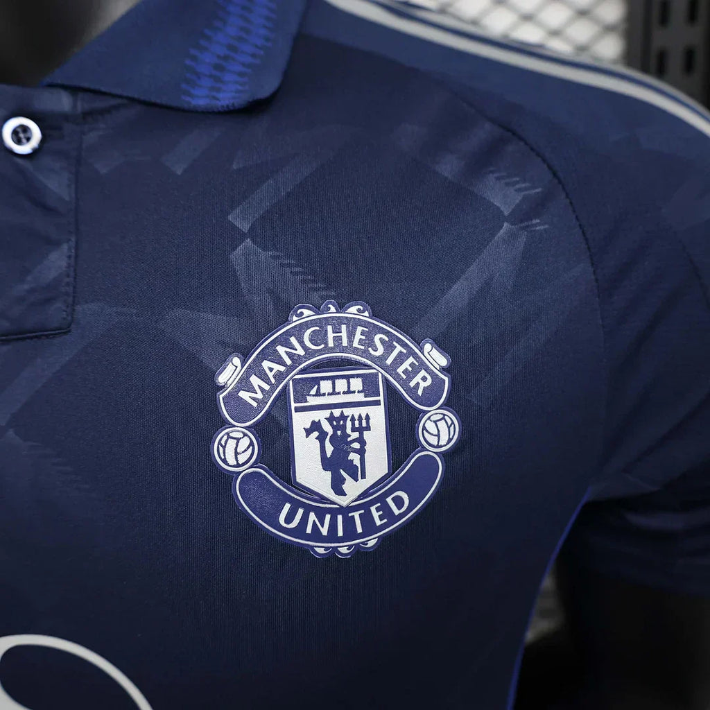 Kit Trasferta Manchester United 2024/2025