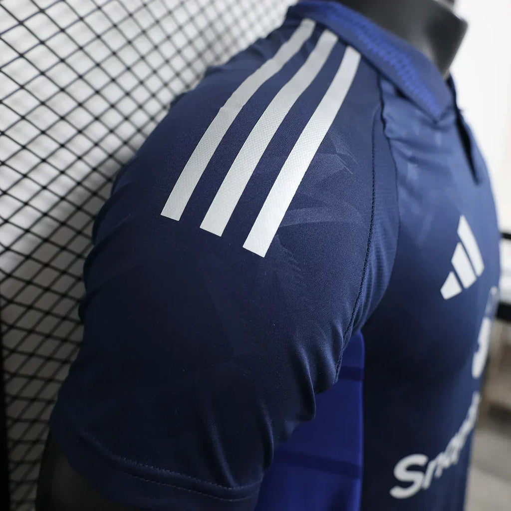 Kit Trasferta Manchester United 2024/2025