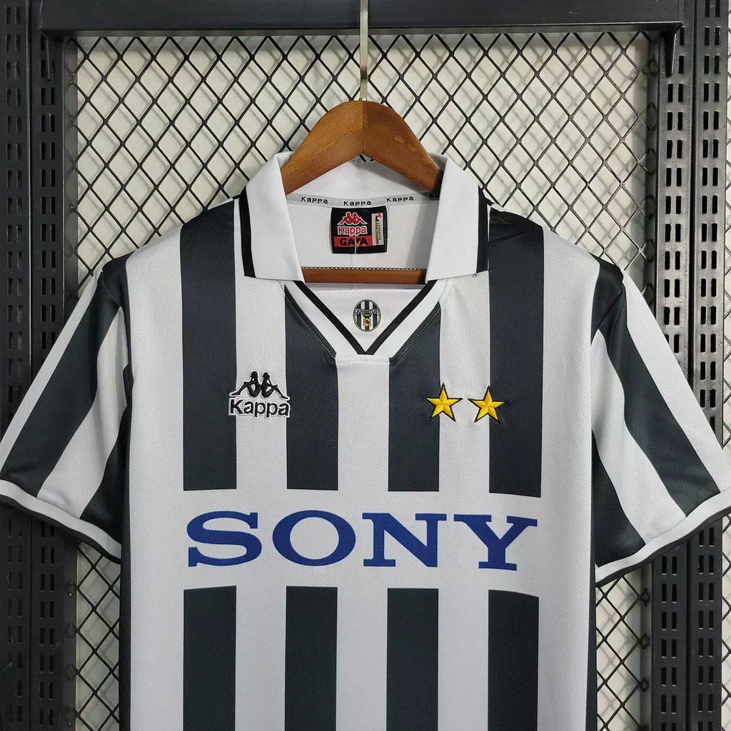 1996-1997 Retro Juventus Home