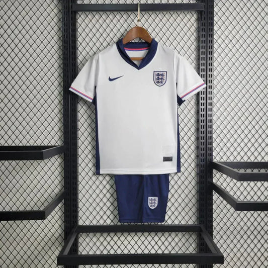 England 2024 Local Talla Niño