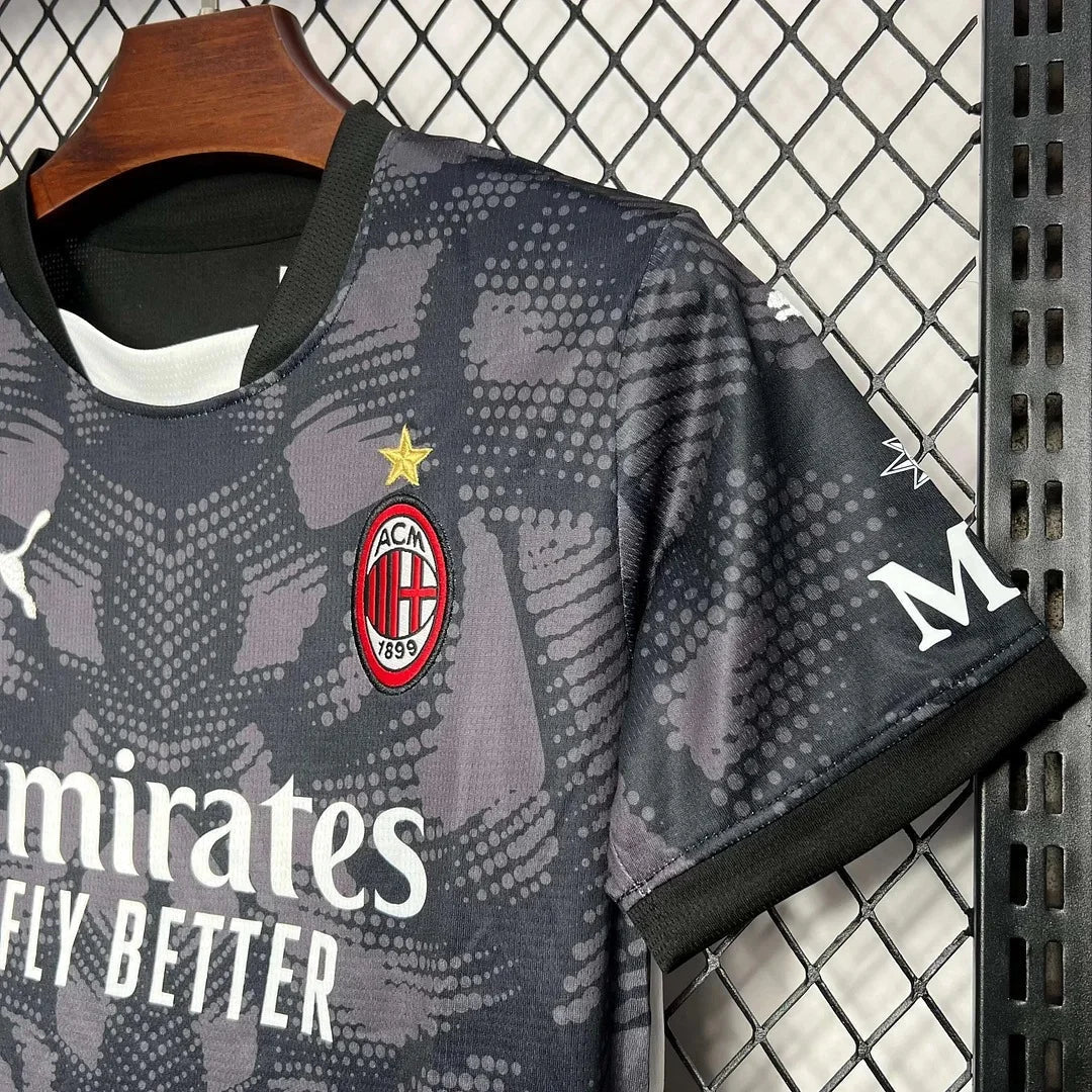 2024/2025 AC Milan Goalkeeper Kit Talla Niño