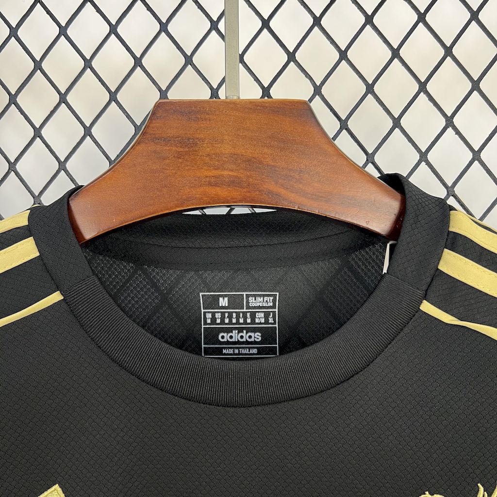 Liverpool "Dark Majesty" Edizione Speciale