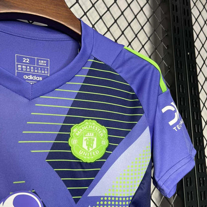 2024/2025 Manchester United Goalkeeper Home Kid Size