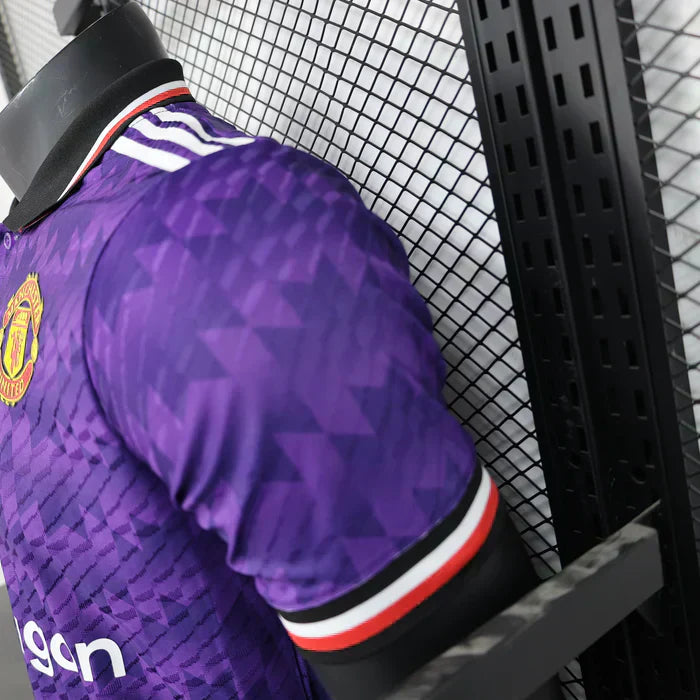 Manchester United "Midnight Essence" Edición Especial