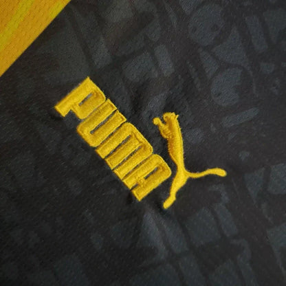 Borussia Dortmund "Royal Crest" Special Edition