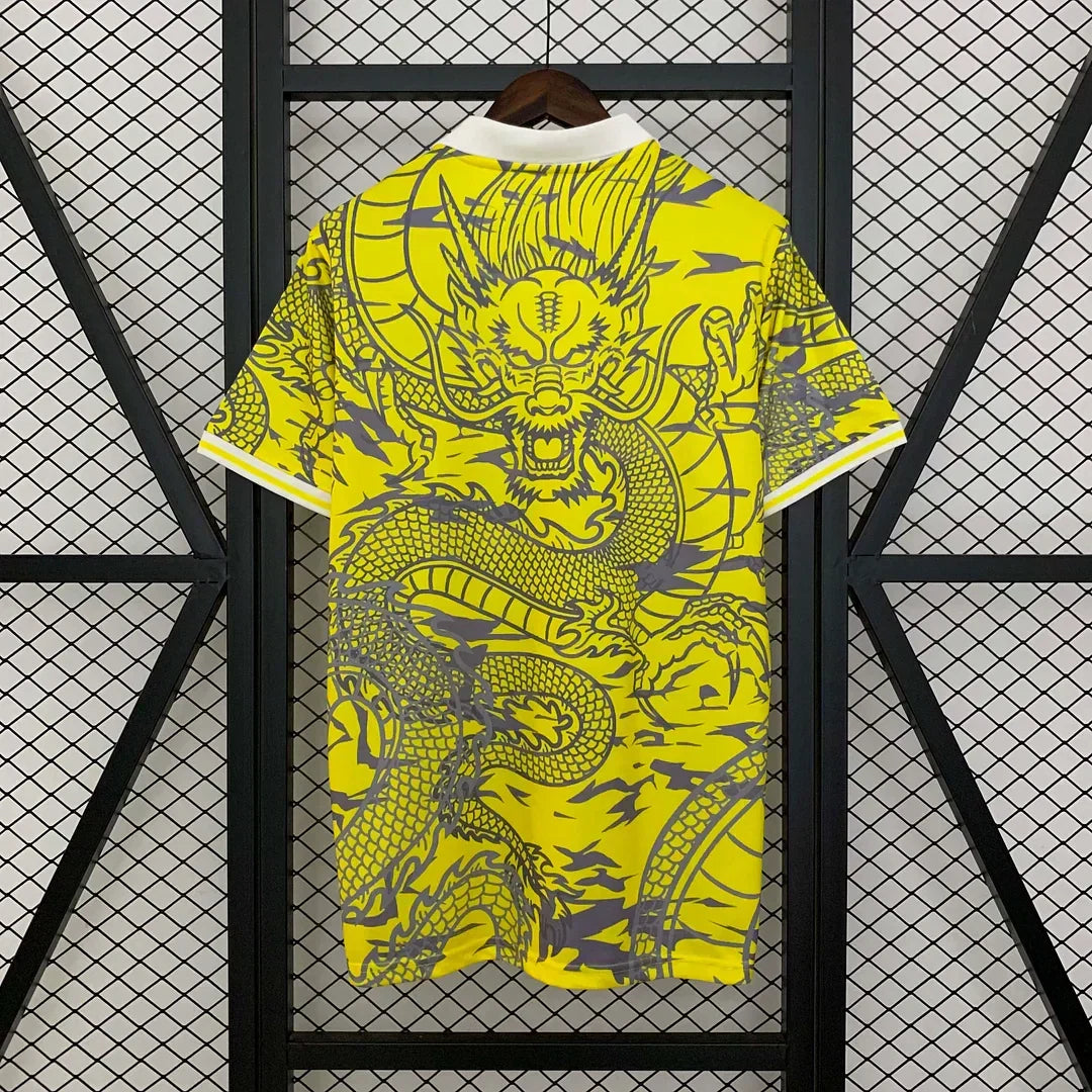 Real Madrid "Dragón Amarillo" Edición Especial
