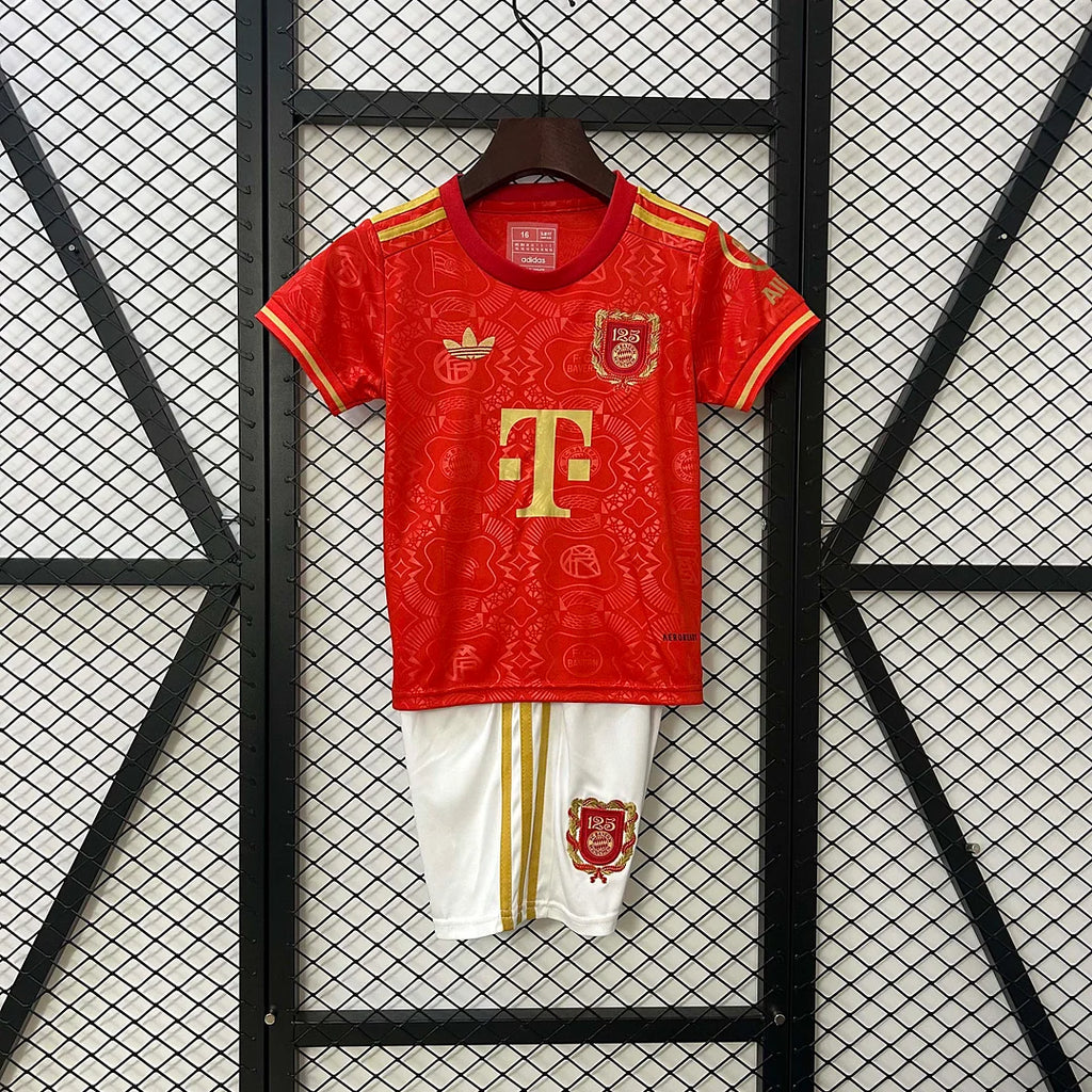 Bayern Monaco 2025/2026 Edizione 125° Anniversario Rossa Taglia Bambino