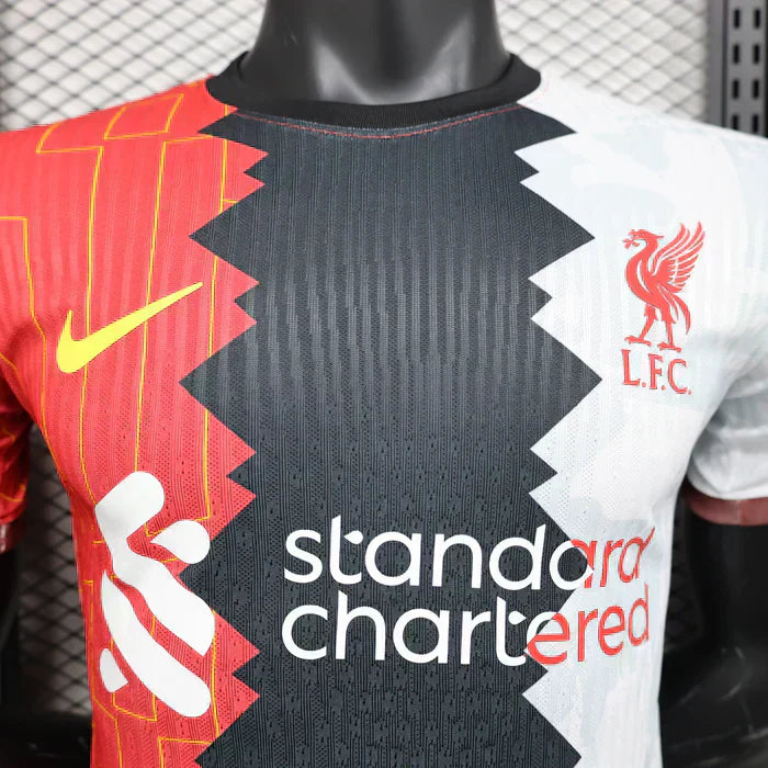 Liverpool "Tri-Color Blitz" Edizione Speciale