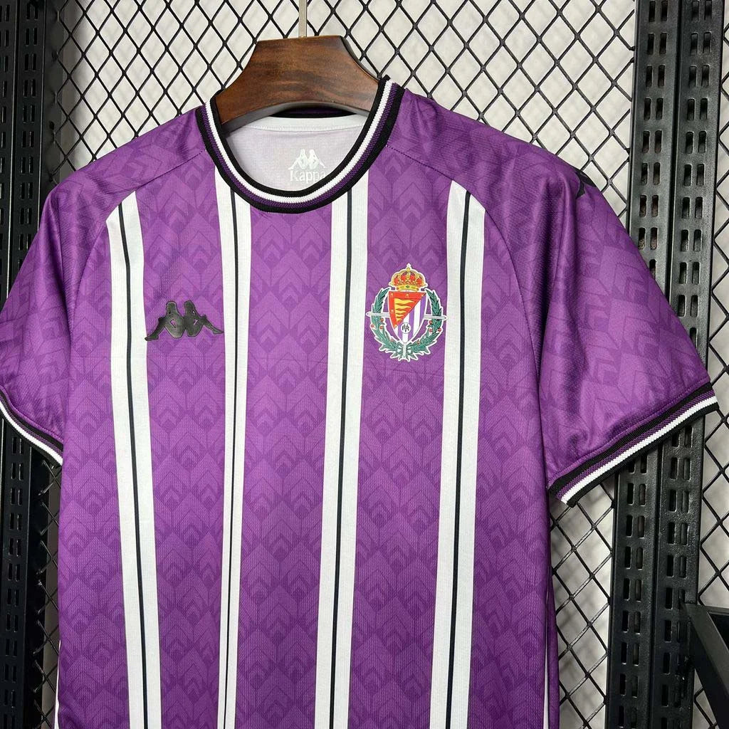 Divisa locale del Real Valladolid 2024-2025