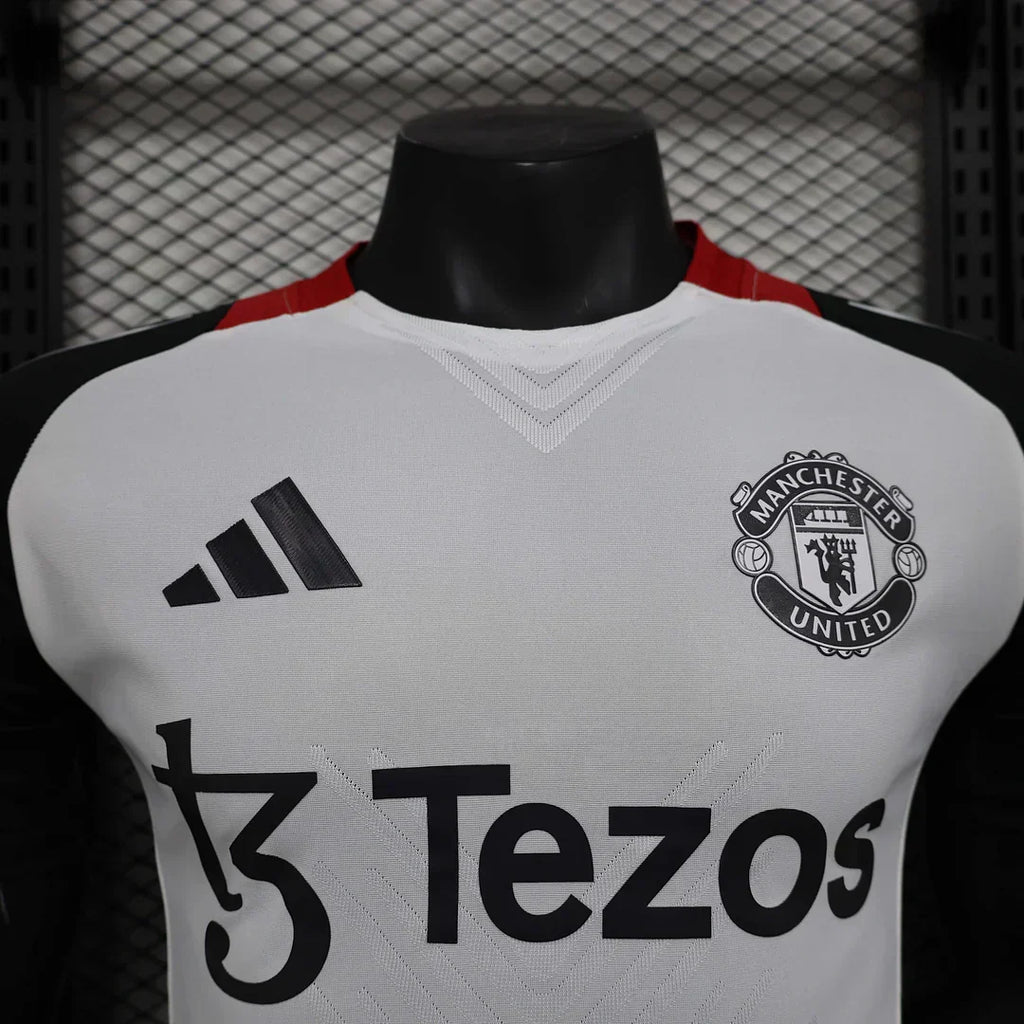 Divisa pre-partita Manchester United 2024/2025