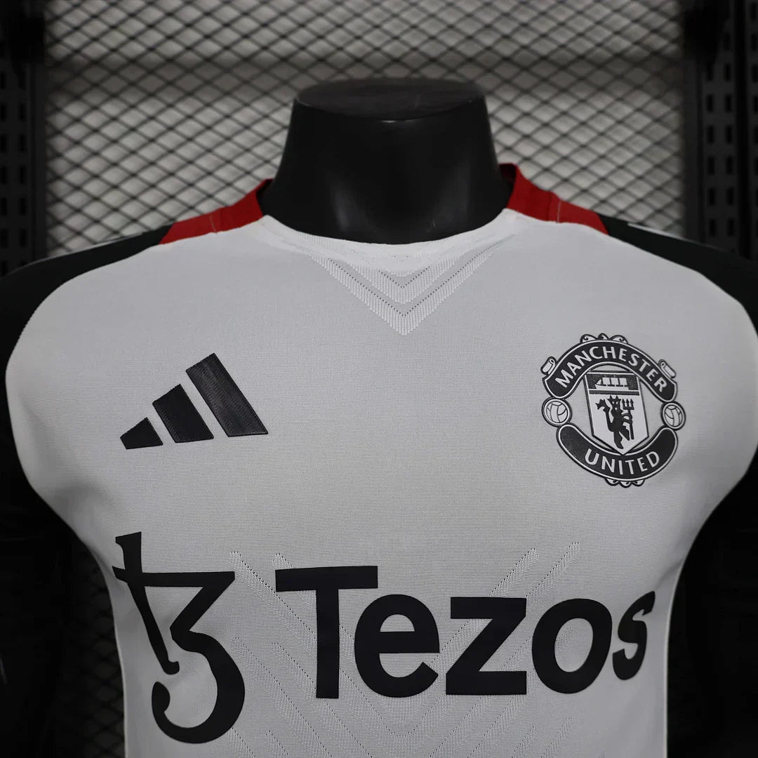 Divisa pre-partita Manchester United 2024/2025