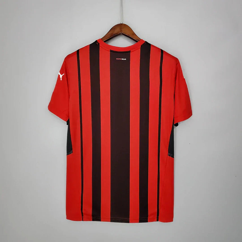 AC Milan 2021/2022 Local