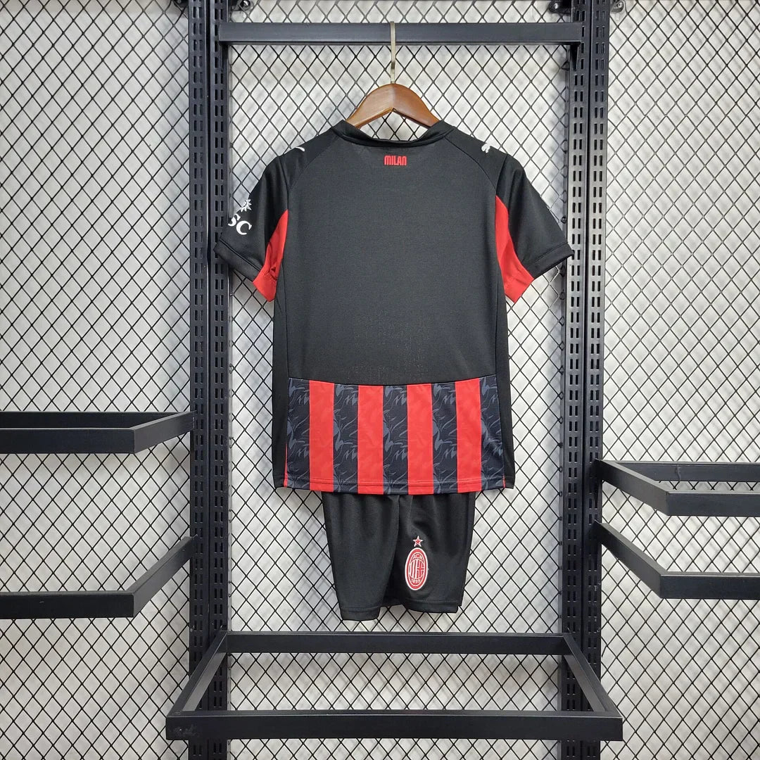 2025/2026 AC Milan Kit Casa Taglia Bambino