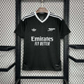 Kit alternativo da portiere dell'Arsenal 2024/2025