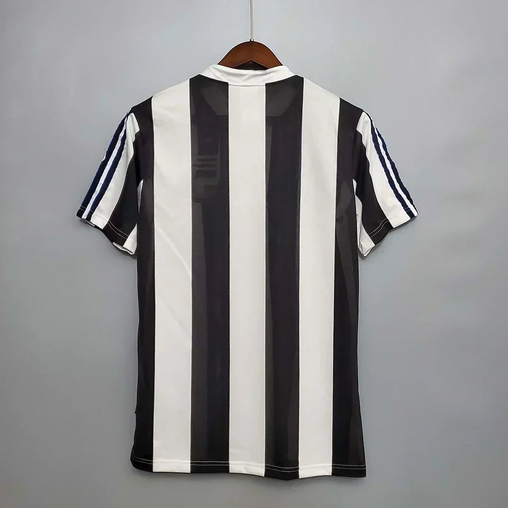 1995-1997 Retro Newcastle United Locale