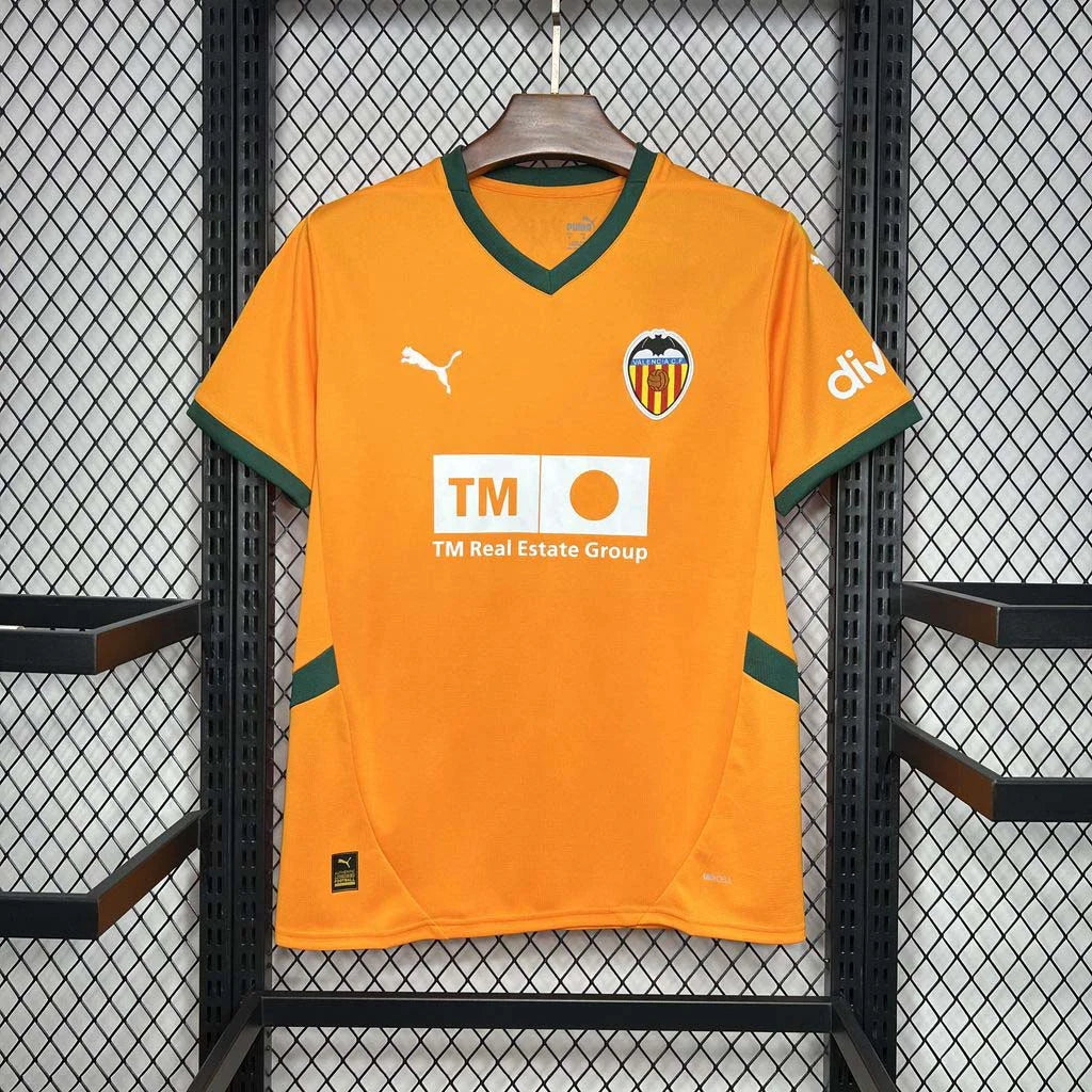 Kit ospite Valencia Alternativa 2024-2025