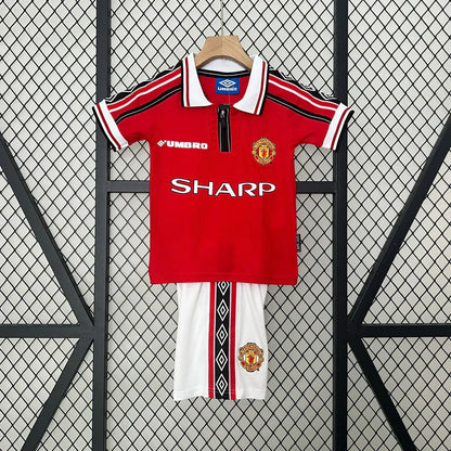 Manchester United 1998/1999 Home Kids Size
