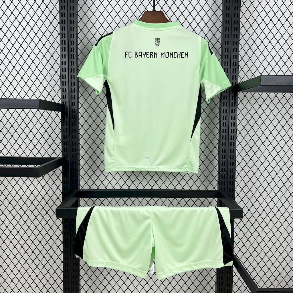 2025/2026 Kit da portiere verde Bayern Monaco per bambini