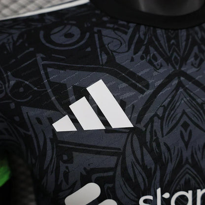 Liverpool "Night Predator" Special Edition
