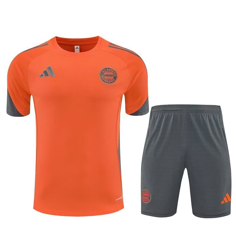 2025/2026 Bayern Monaco Kit da allenamento