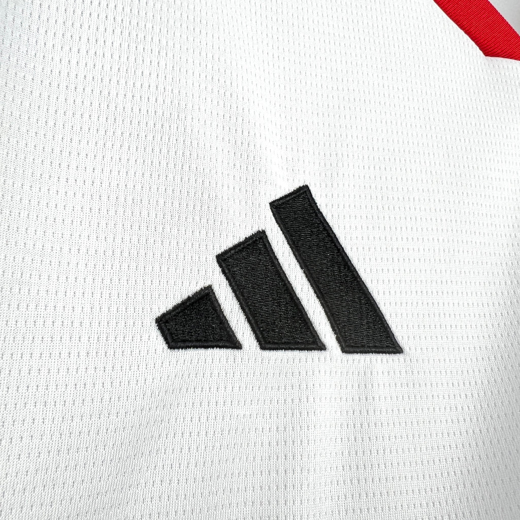 Emiratos Árabes Unidos Local Kit 2026
